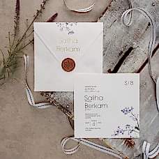 Mühür Detaylı Çiçekli Davetiye Mühür Detaylı Çiçekli Davetiye