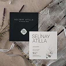 Çiçek Detaylı Mühürlü Davetiye Çiçek Detaylı Mühürlü Davetiye