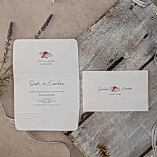 Çiçek Desenli Katlamalı Davetiye Çiçek Desenli Katlamalı Davetiye