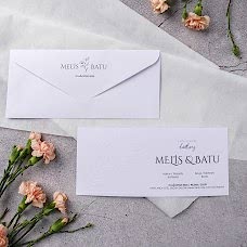 Beyaz Kabartmalı Davetiye Beyaz Kabartmalı Davetiye